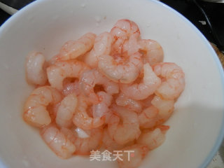 清炒虾仁的做法步骤：1