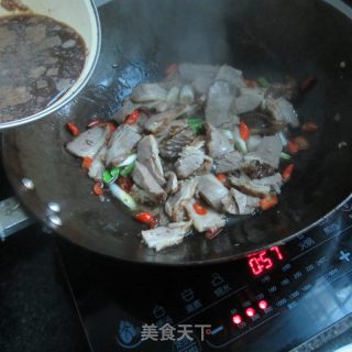 大蒜烧卤肉的做法步骤：9