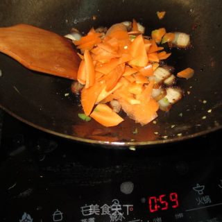 腊肉红萝卜片的做法步骤：4