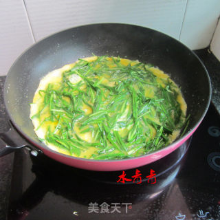 韭菜鸡蛋饼的做法步骤：9