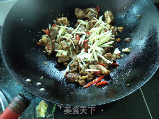 米椒烧羊肉的做法步骤：9