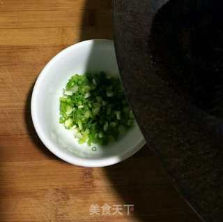 丝丝葱油饼的做法步骤：5