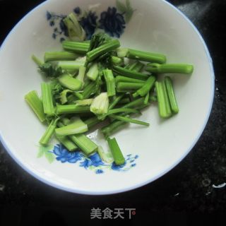 咖喱丸子煮煮香菇的做法步骤：2