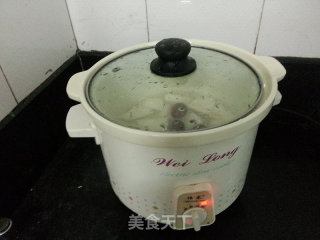 冰糖炖枣梨的做法步骤：2