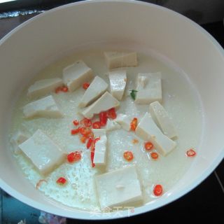 芹菜豆腐的做法步骤：4
