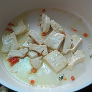 芹菜豆腐的做法步骤：5