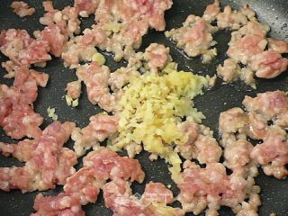 甜椒炒酸菜 ♥肉末下饭菜 7的做法步骤：2