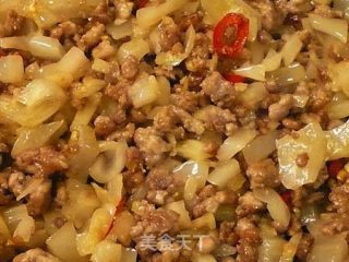 甜椒炒酸菜 ♥肉末下饭菜 7的做法步骤：4
