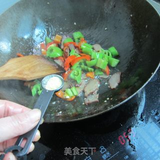 鱼香双椒叉烧肉的做法步骤：8