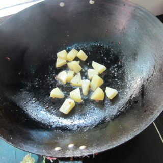 土豆炒牛腩的做法步骤：5