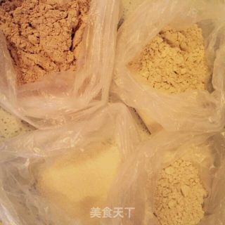 健脾养胃、增强抵抗力——八珍糕的做法步骤：1