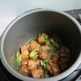 香叶焖肉的做法步骤：10
