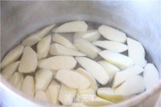 家常油焖茭白的做法步骤：3