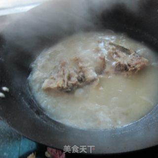 葱香鱼头汤的做法步骤：7