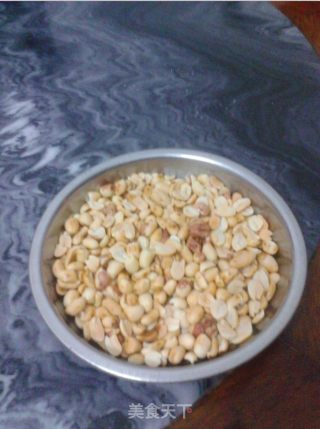 花生糖的做法步骤：3
