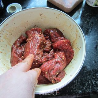 酱烤腊牛肉----烤箱食谱的做法步骤：7