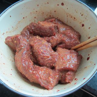 酱烤腊牛肉----烤箱食谱的做法步骤：11