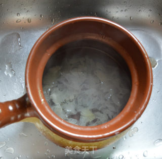 红薯银耳糖水的做法步骤：2
