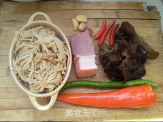 肉丝脆笋的做法步骤：1