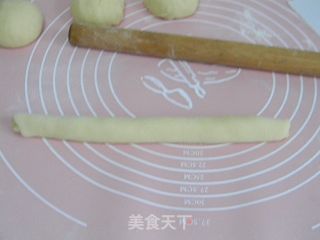 奶黄馅蜗牛面包的做法步骤：9