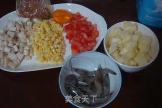 菠萝炒饭的做法步骤：3