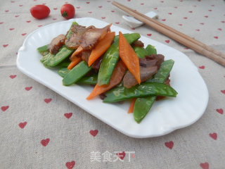 荷兰豆炒腊肉的做法步骤：11