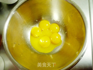 彩虹裸蛋糕的做法步骤：1