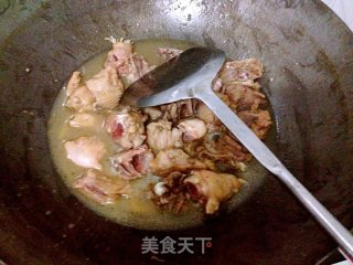 马蹄焖鸡块的做法步骤：5