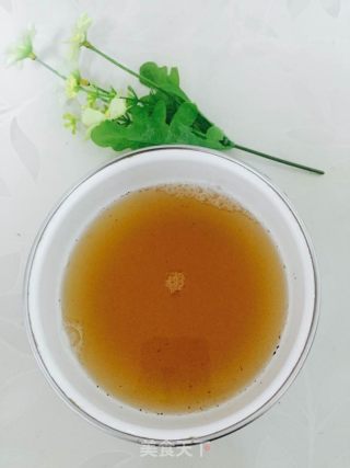 父母必备的应对孩子积食发烧的特效良方——淡豆豉三豆饮的做法步骤：4
