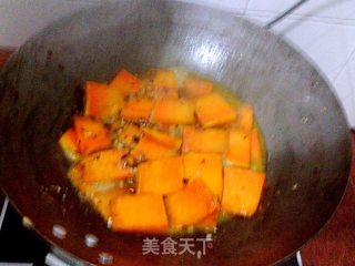 蒜蓉豆豉焖南瓜的做法步骤：5