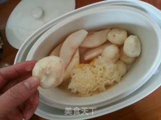 雪耳冰糖水的做法步骤：4