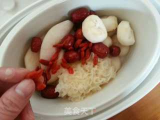 雪耳冰糖水的做法步骤：6