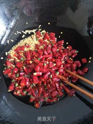 自制花生辣椒酱的做法步骤：11