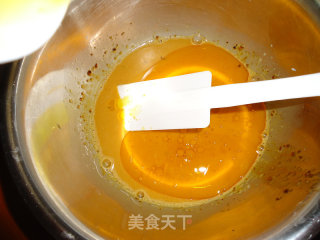 红糖戚风的做法步骤：4