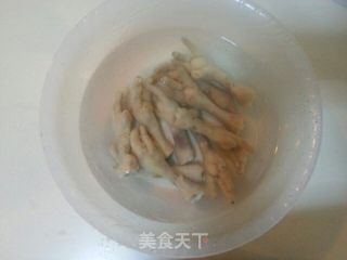 泡椒凤爪的做法步骤：3