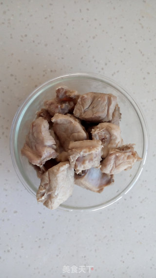 糖醋排骨的做法步骤：4