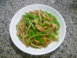 青椒炒黄花菜的做法步骤：10