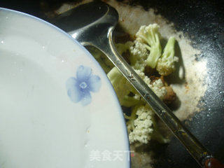 葱香花菜排骨的做法步骤：6