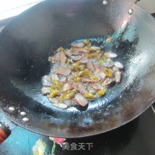 酸辣腊牛肉的做法步骤：5