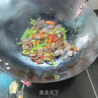 酸辣腊牛肉的做法步骤：7