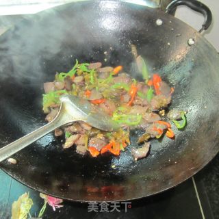 酸辣腊牛肉的做法步骤：8