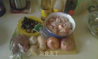 家常闷煮鸡的做法步骤：1