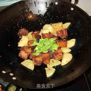 土豆片回锅肉的做法步骤：7