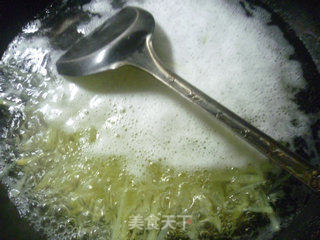 培根芹菜炒土豆的做法步骤：4