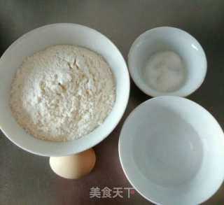 鸡蛋小麻花的做法步骤：1