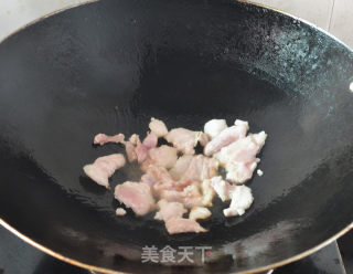 五花肉炒蚕豆的做法步骤：3