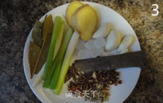 卤牛腱的做法步骤：3