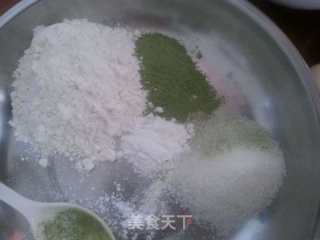 抹茶蜂窝饼的做法步骤：1