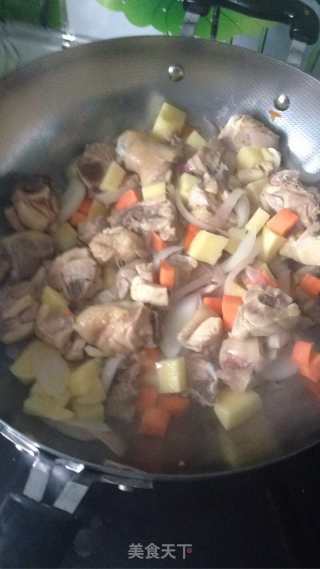 咖喱土豆鸡肉的做法步骤：11