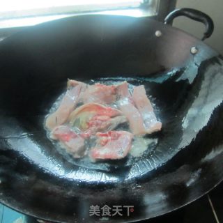 腐乳萝卜丝煮鱼的做法步骤：2
